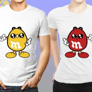 Graziosa maglietta per coppia M&Ms