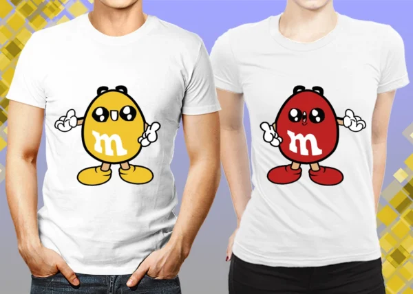 Graziosa maglietta per coppia M&Ms